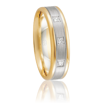18ct Two-Tone Band with 3 Princess Cut Diamonds