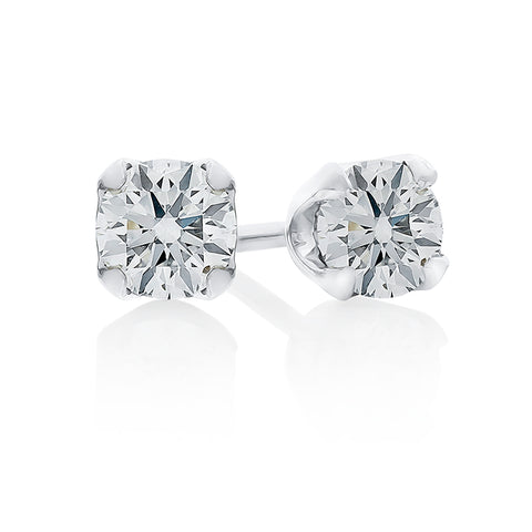 Four Claw Diamond Stud Earrings  I.1748