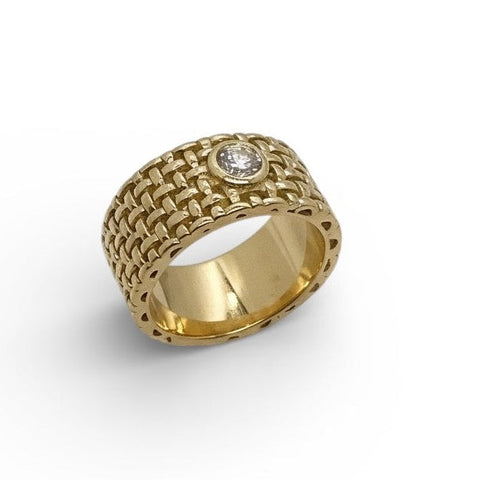 Gold weave design ring
